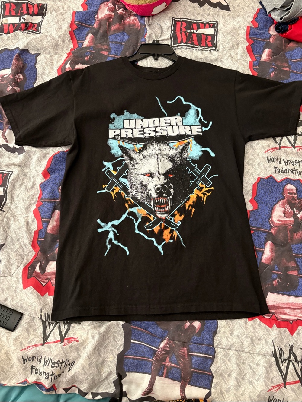 Xavier Wulf Hollow Squad Under Pressure Shirt size Men’s Large